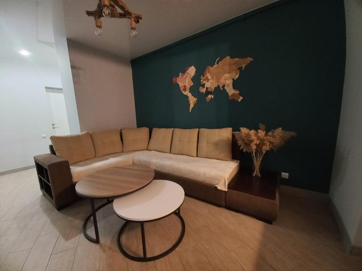 Loft Apartment In Jerevan Eksteriør billede